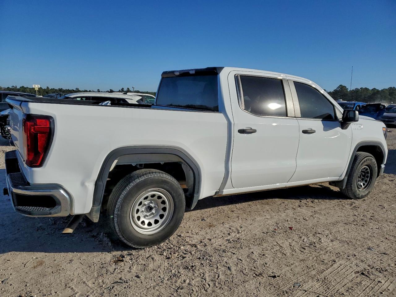 GMC Sierra C1500 Image 10