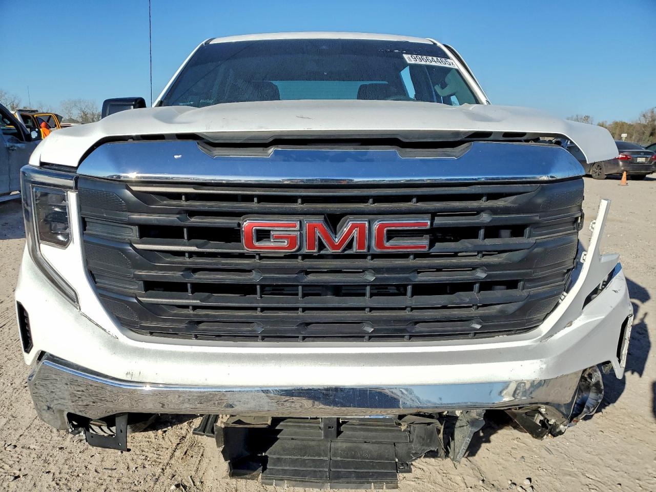 GMC Sierra C1500 Image 3