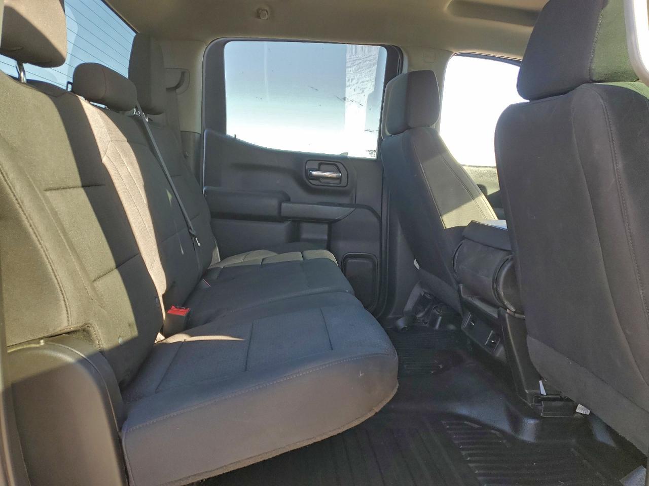 GMC Sierra C1500 Image 11