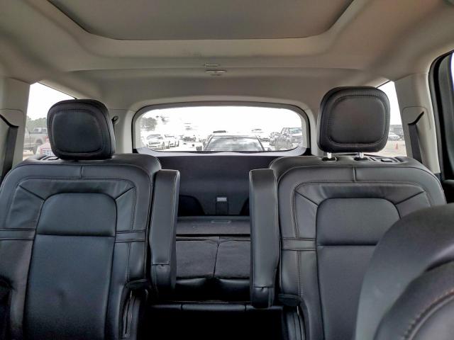 Lincoln Aviator Reserve Image 11