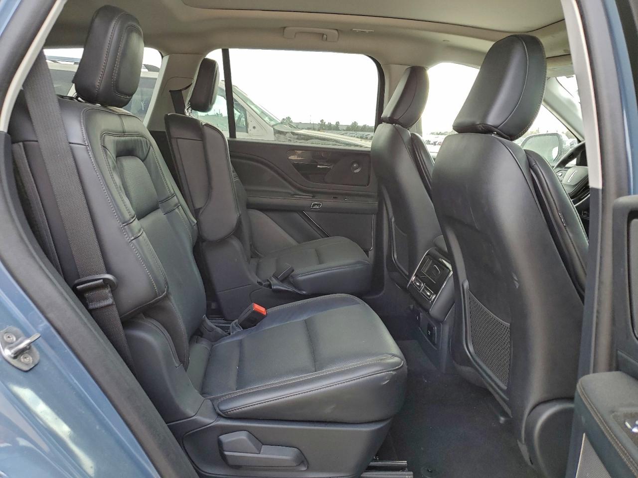 Lincoln Aviator Reserve Image 2