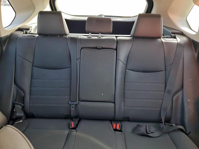 Toyota RAV4 Xle Premium Image 10