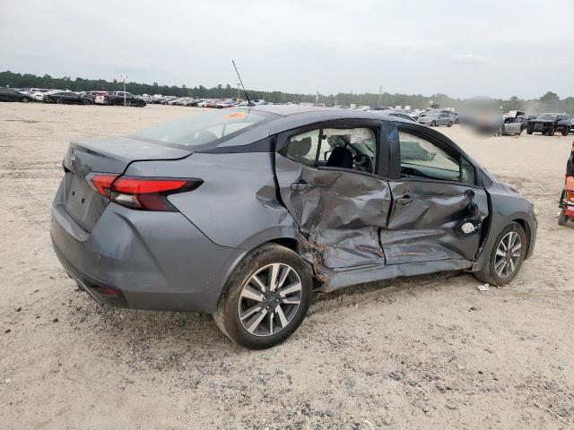 Nissan Versa Image 7