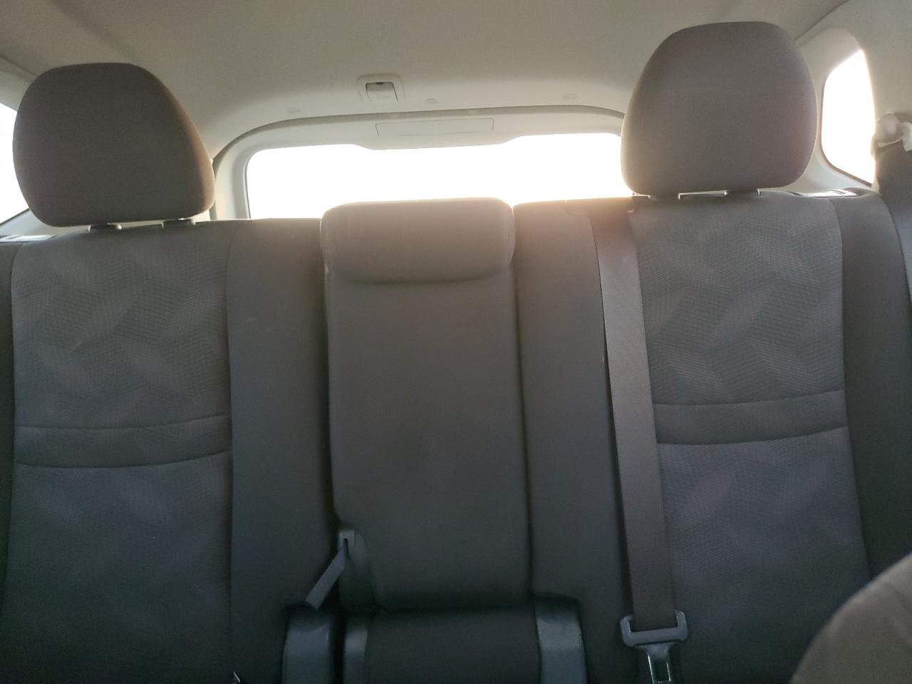 Nissan Rogue S Image 10