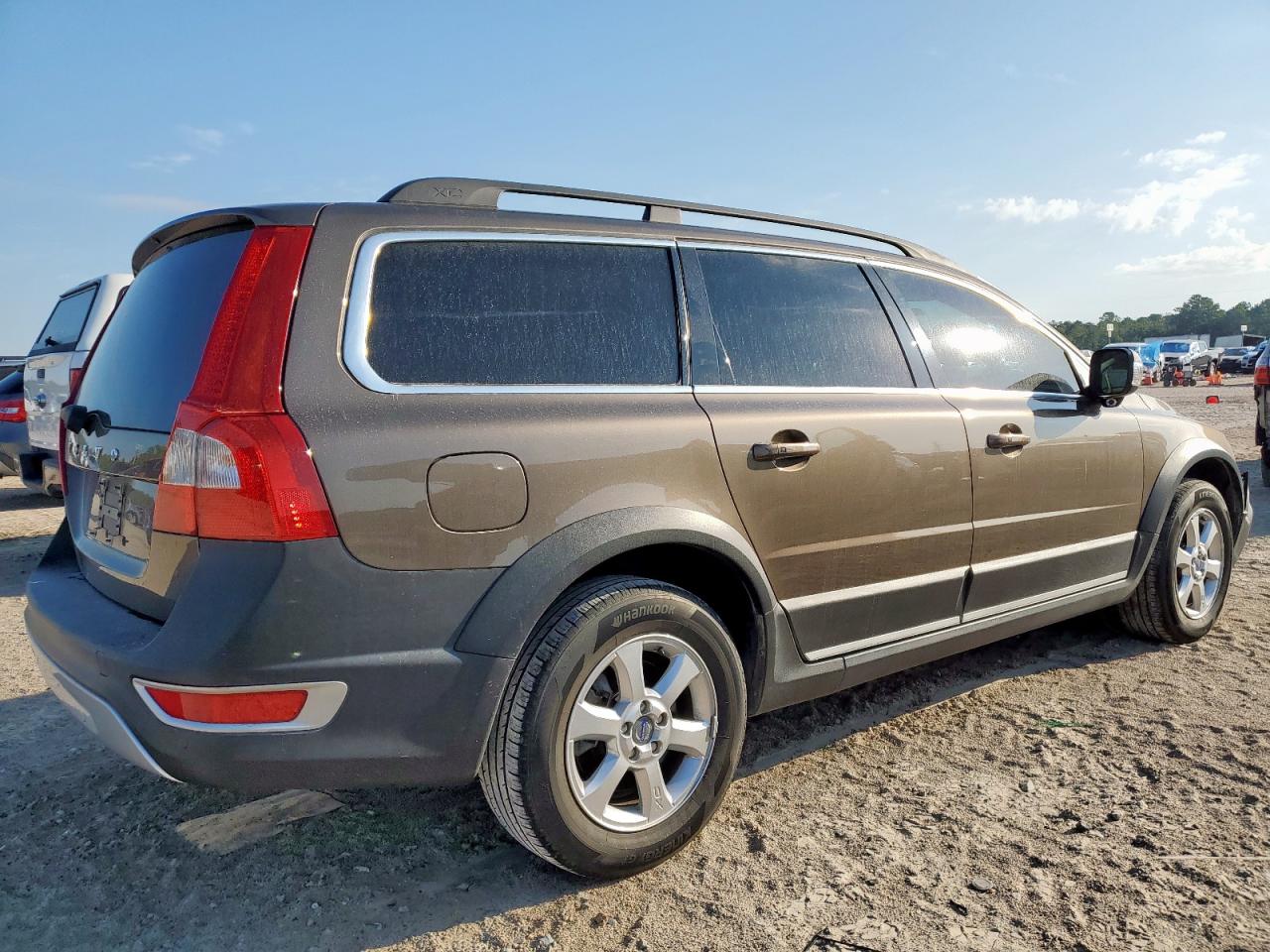 Volvo XC70 3.2 Image 10