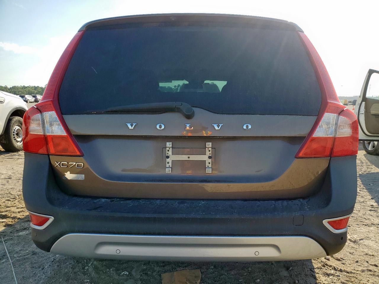 Volvo XC70 3.2 Image 5