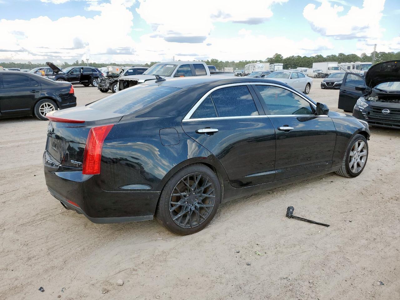 Cadillac ATS Image 2