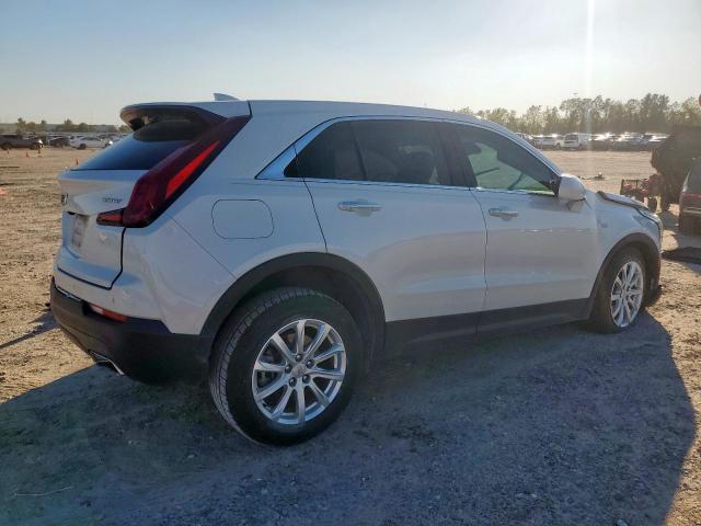 Cadillac XT4 Luxury Image 2