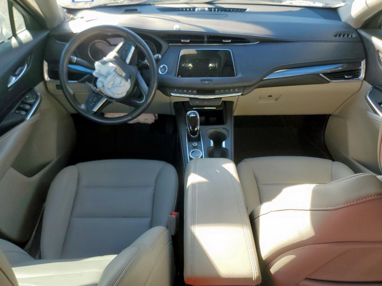 Cadillac XT4 Luxury Image 9