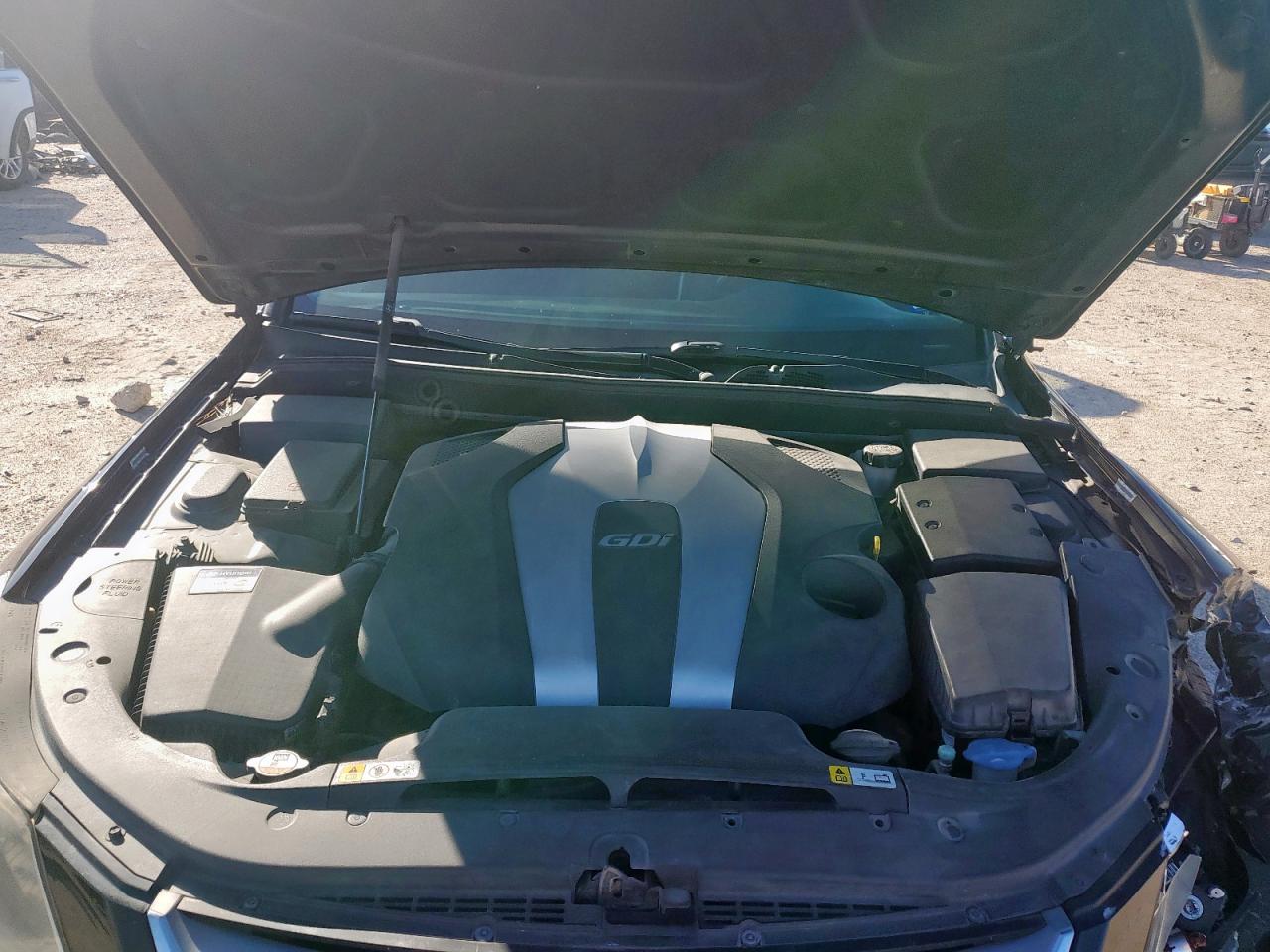 Hyundai Genesis 3.8l Image 9