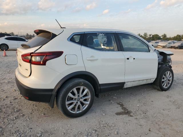 Nissan Rogue S Image 2