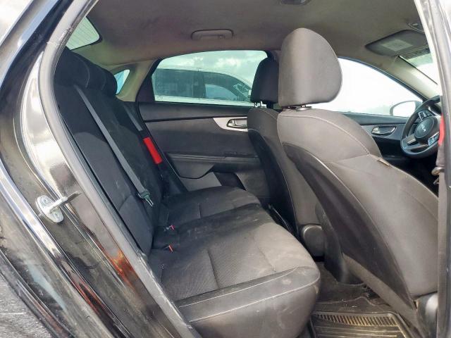 Kia Forte Fe Image 11