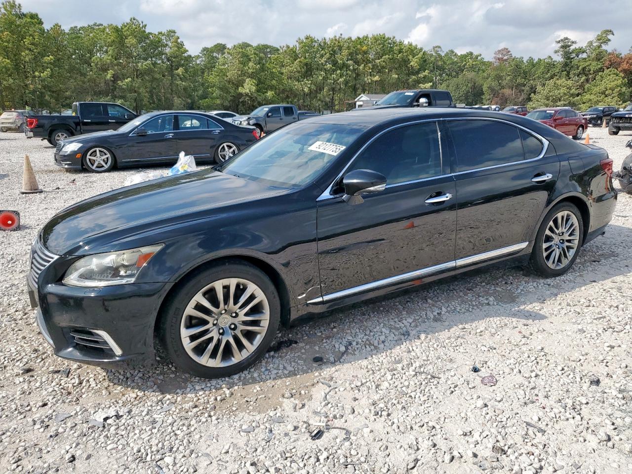 Lexus LS 460l Image 1