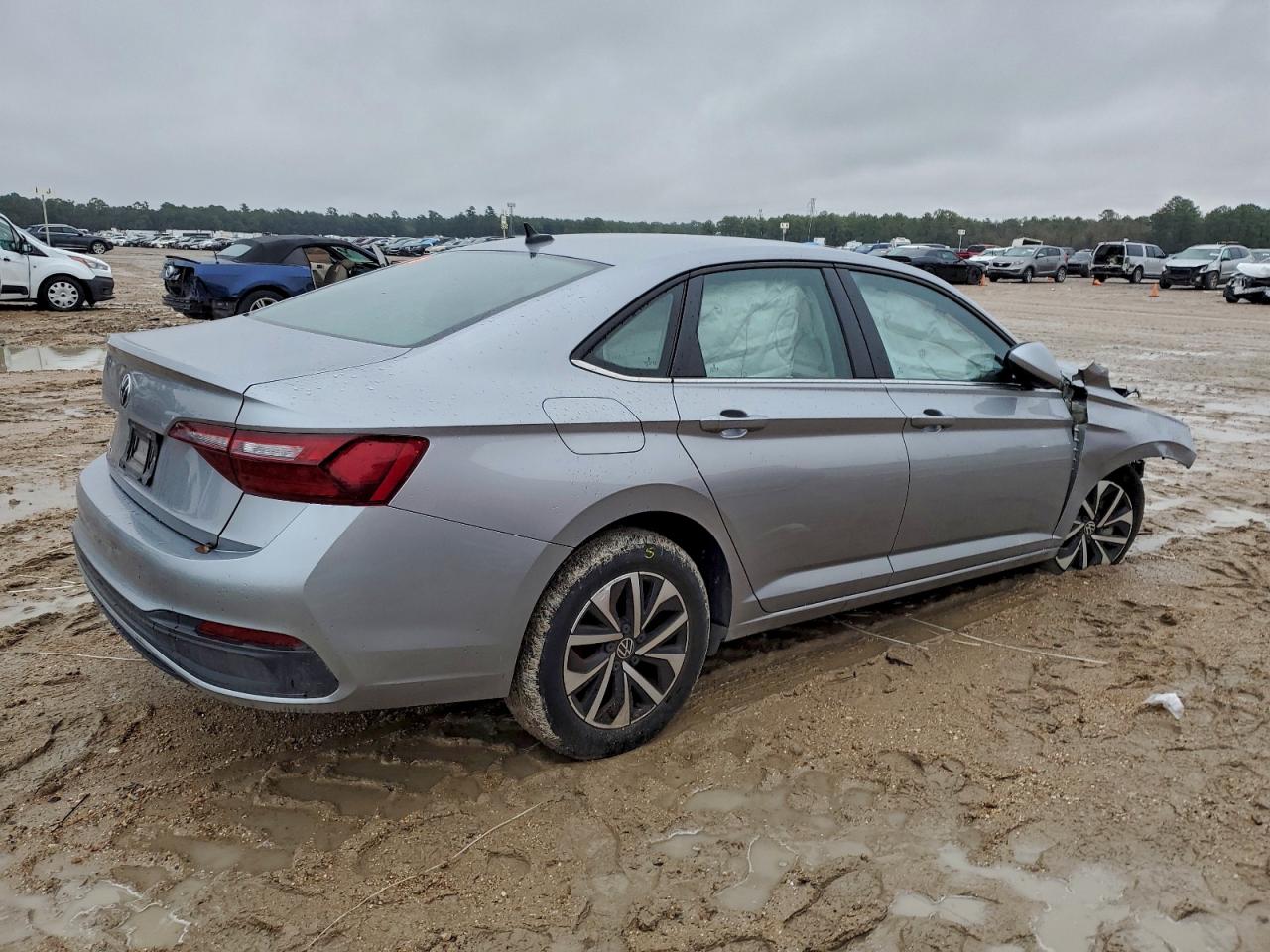 Volkswagen Jetta S Image 12