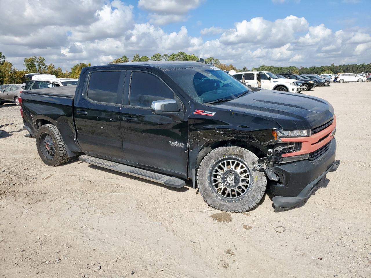 Chevrolet Silverado K1500 Lt Image 9