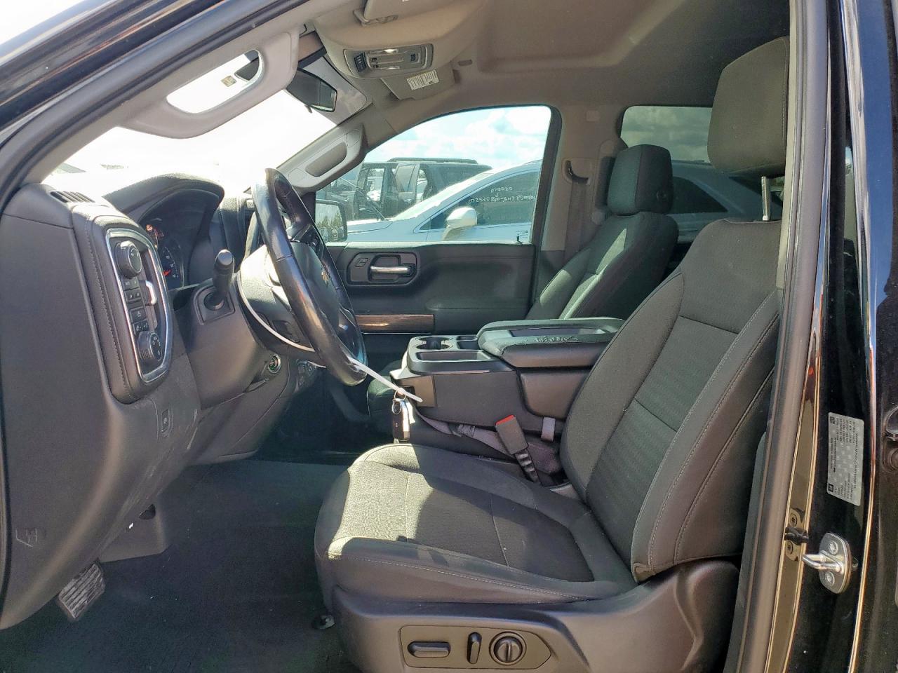 Chevrolet Silverado K1500 Lt Image 11