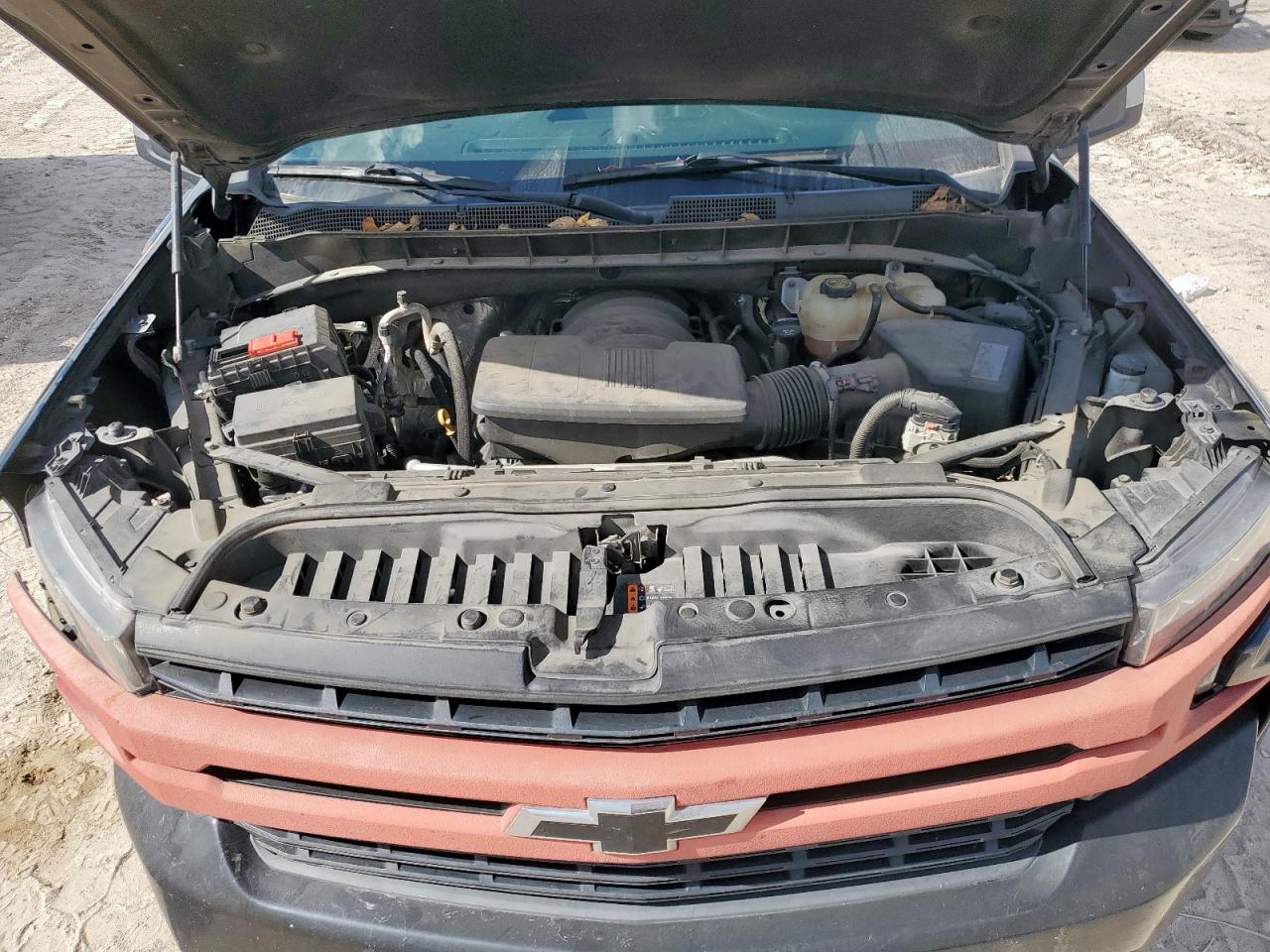 Chevrolet Silverado K1500 Lt Image 2