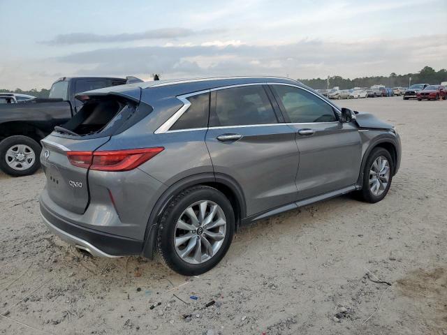 INFINITI Qx Luxe Image 2