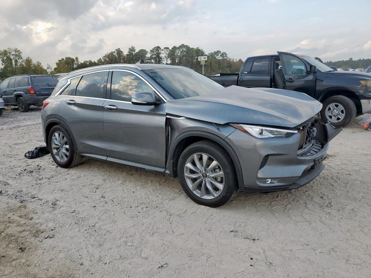 INFINITI Qx Luxe Image 12