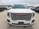 GMC Yukon Denali Image 4