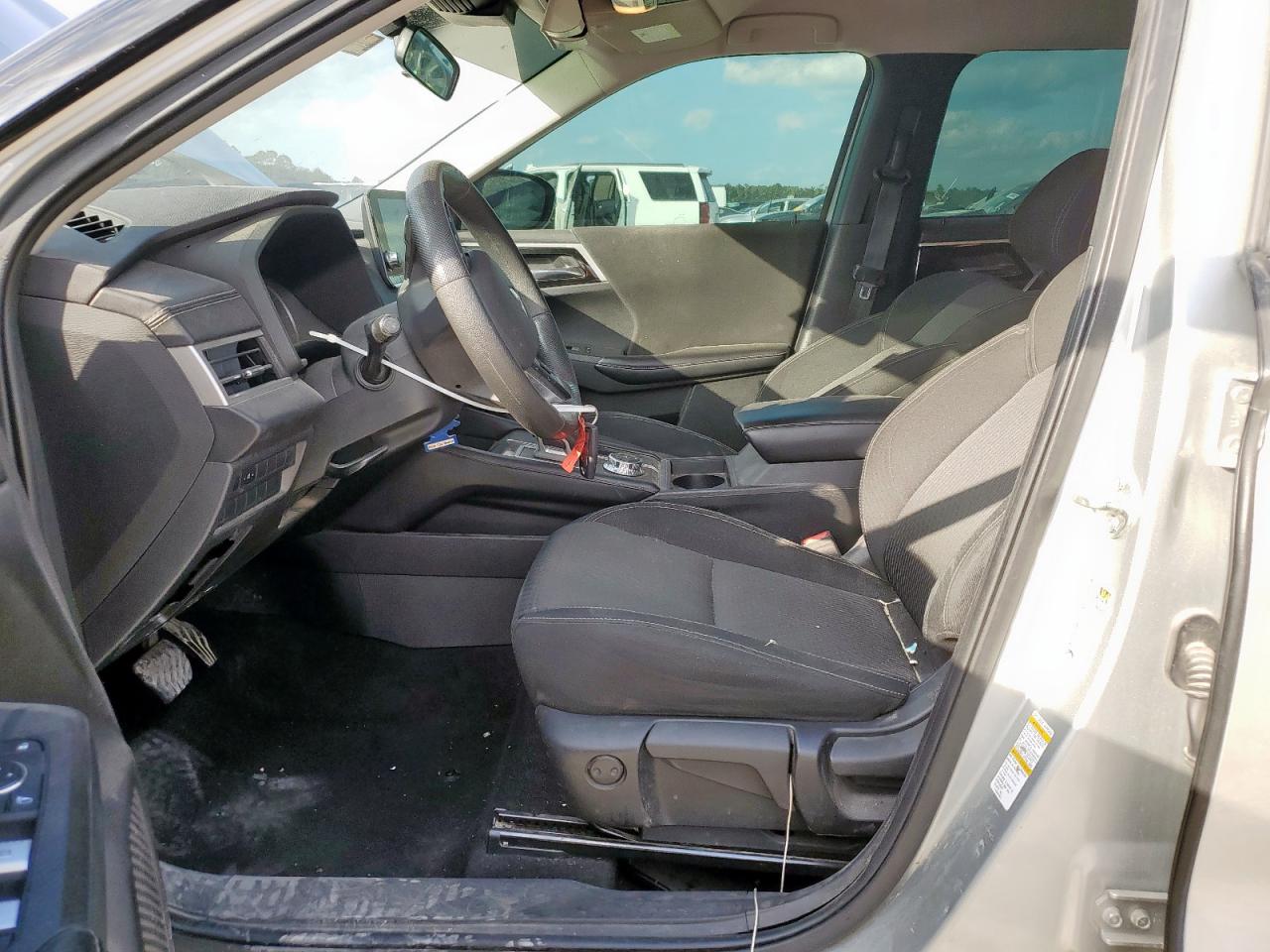 Mitsubishi Outlander Es Image 11