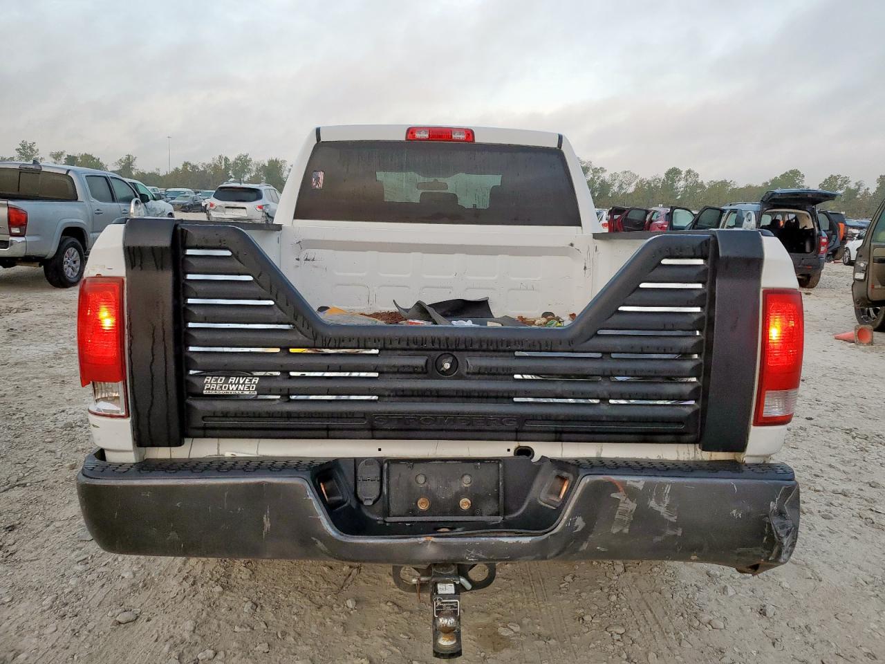 Dodge Ram 1500 St Image 10