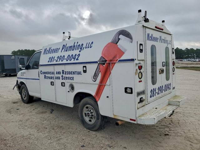 GMC Savana Cutaway G3500 Image 2