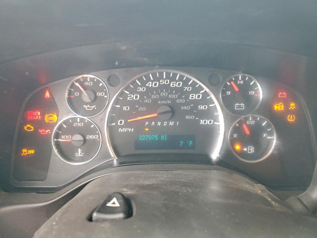 GMC Savana Cutaway G3500 Image 5