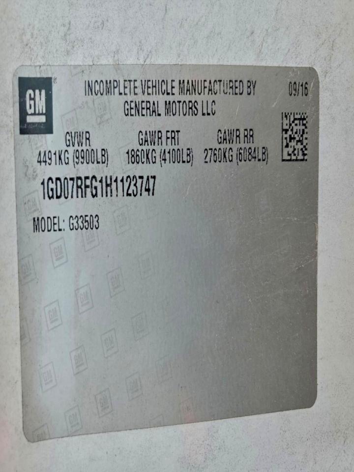 GMC Savana Cutaway G3500 Image 4