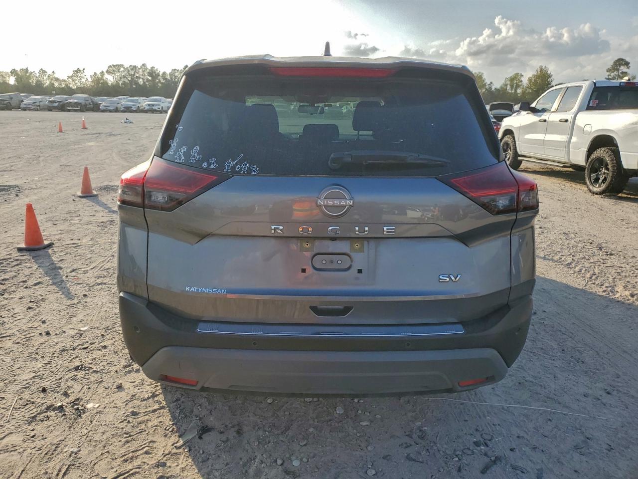 Nissan Rogue Sv Image 4