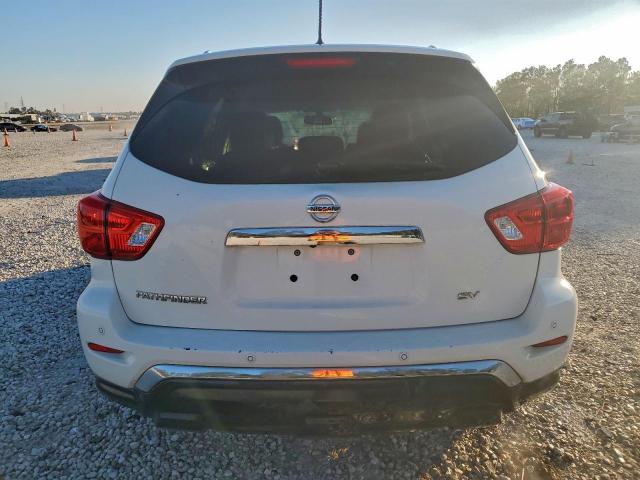 Nissan Pathfinder S Image 8