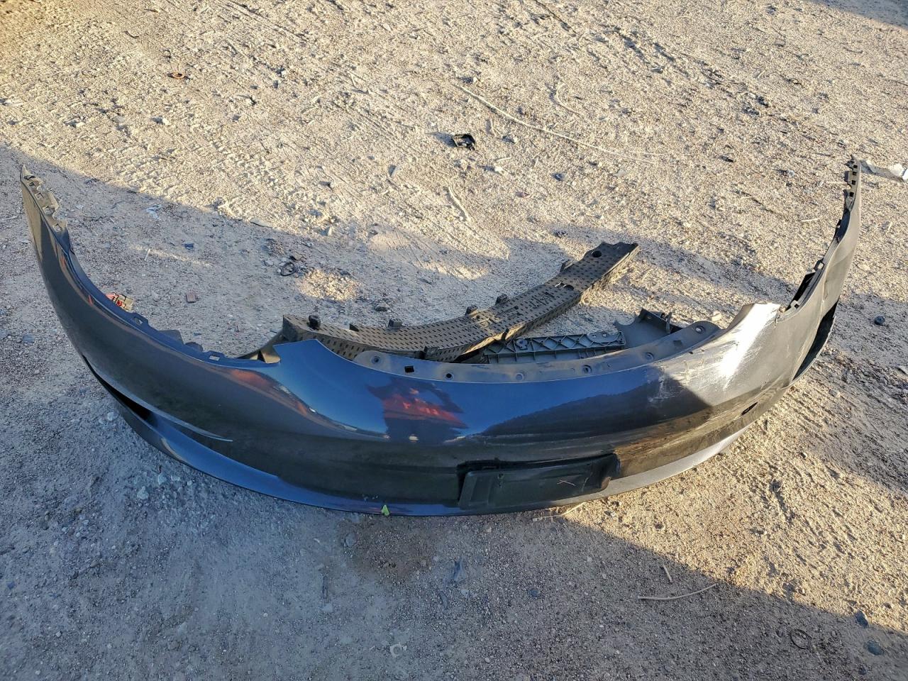 Tesla Model 3 Image 9