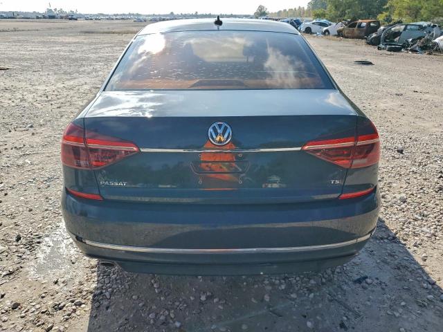 Volkswagen Passat R-line Image 11