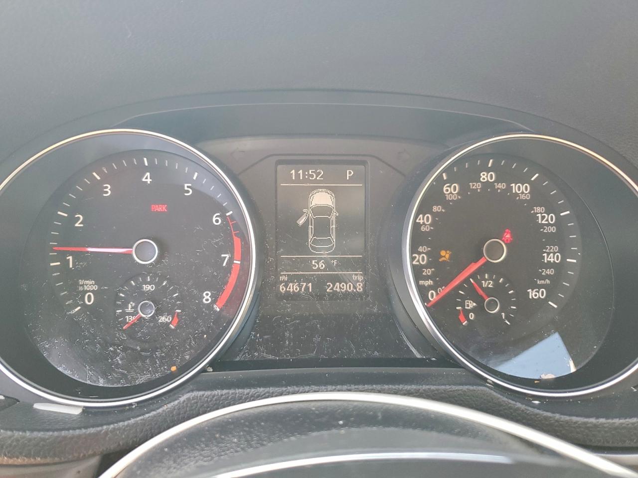 Volkswagen Passat R-line Image 8