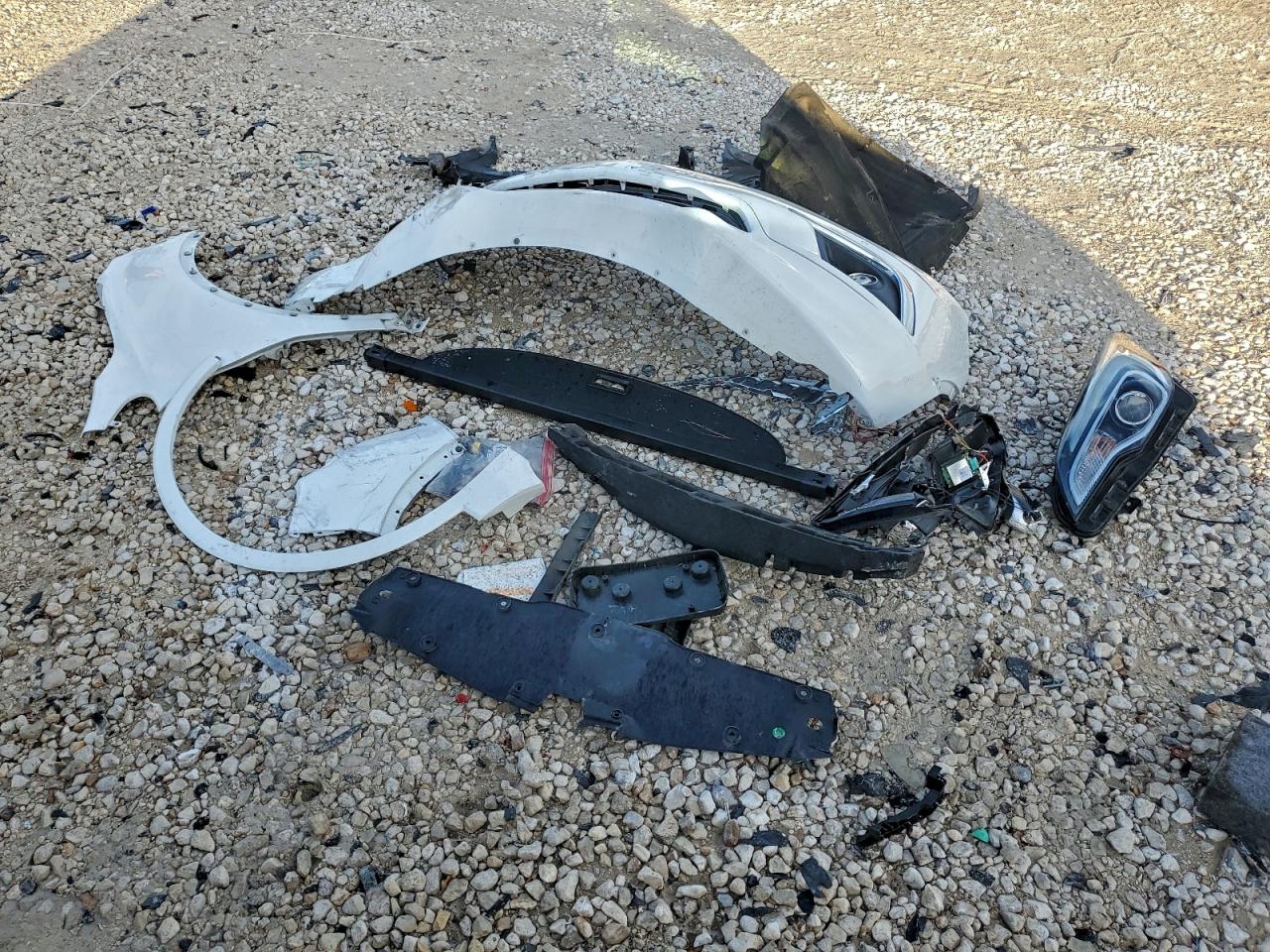 Buick Envision Premium Image 11