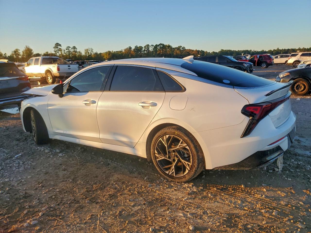 Kia K5 Gt Line Image 3