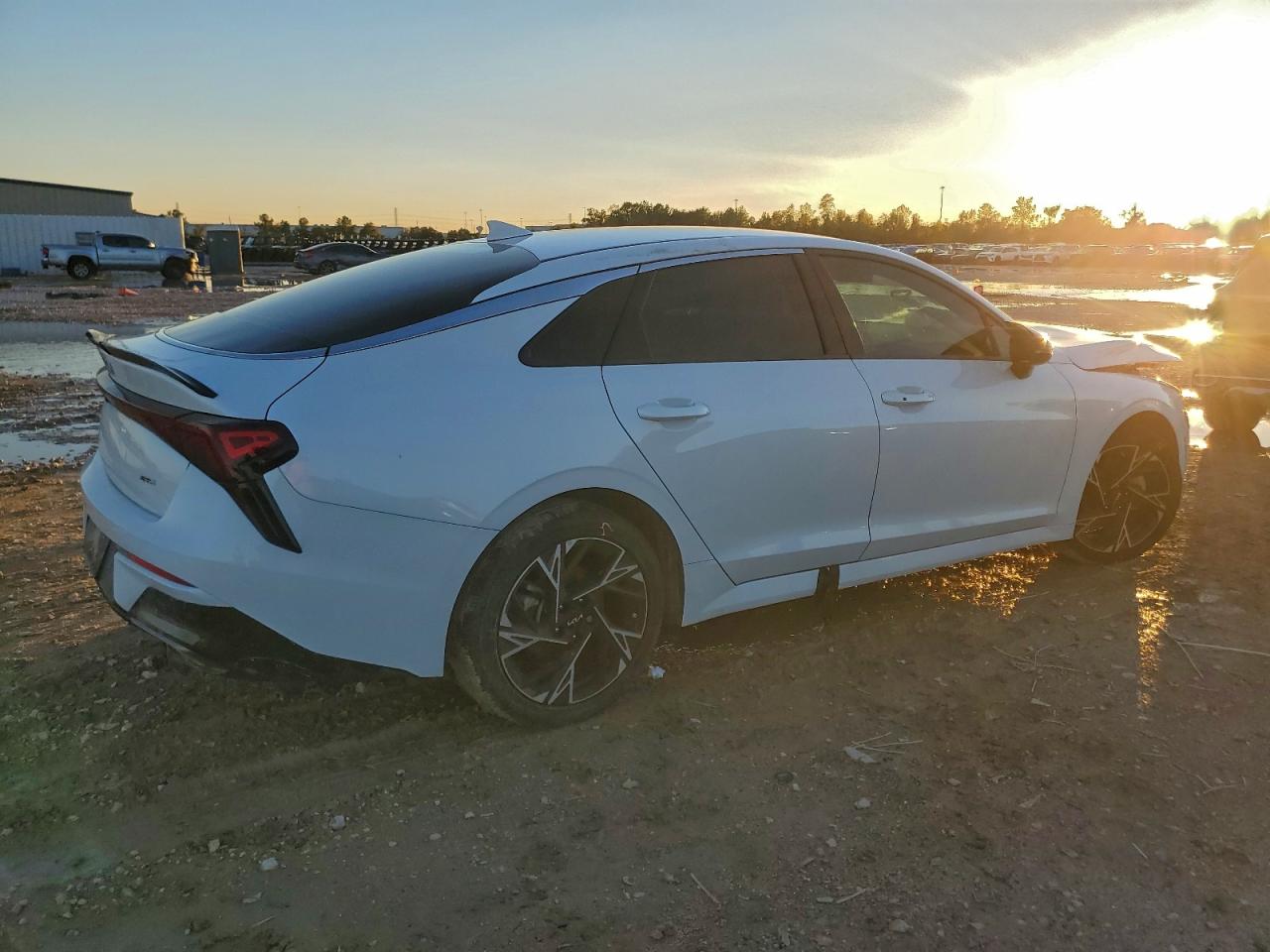 Kia K5 Gt Line Image 4