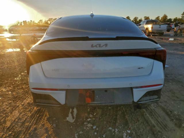 Kia K5 Gt Line Image 2