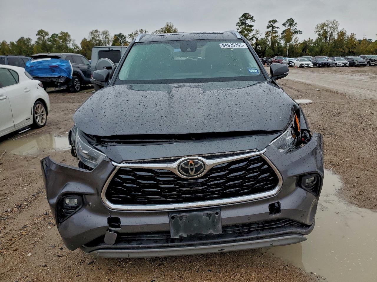 Toyota Highlander Limited Image 2