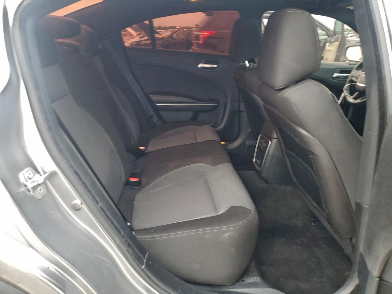 Dodge Charger Se Image 11