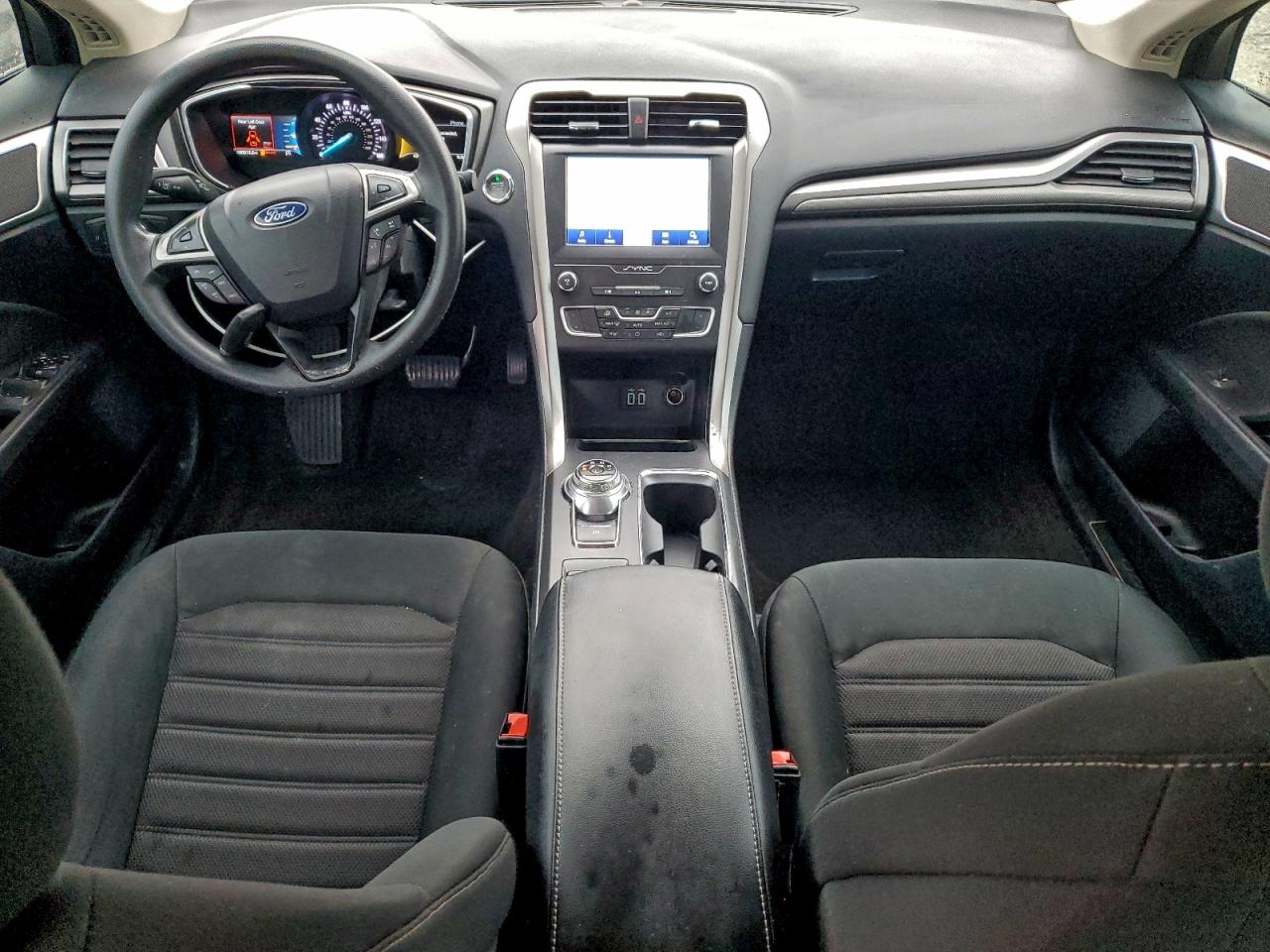 Ford Fusion Se Image 2