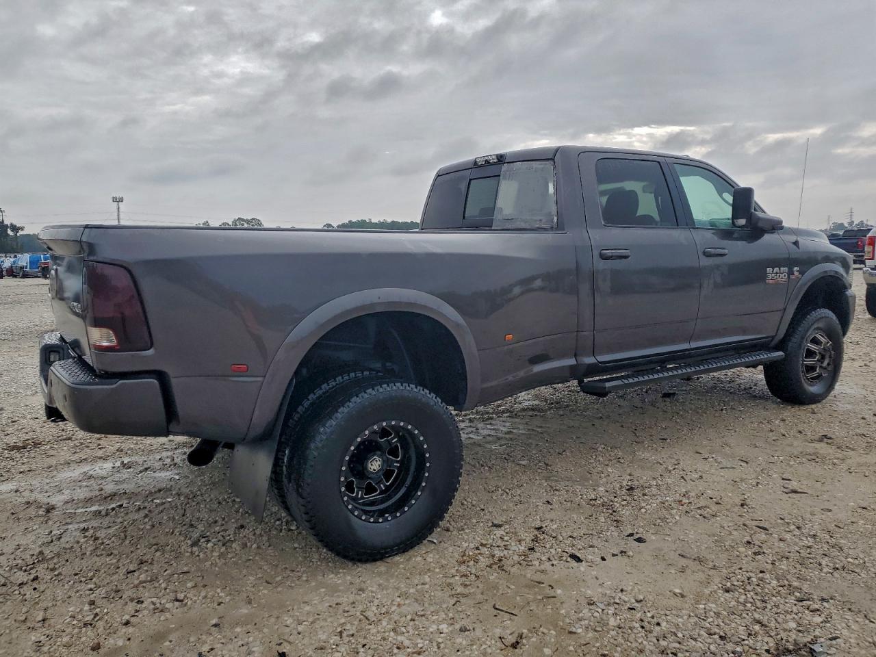 Ram 3500 Slt Image 11