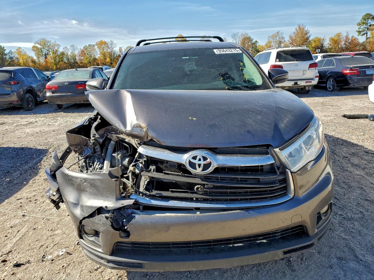 Toyota Highlander Le Image 2