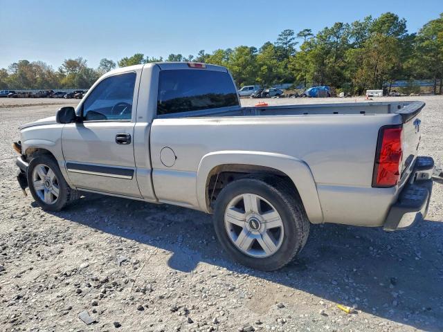 Chevrolet Silverado C1500 Image 12