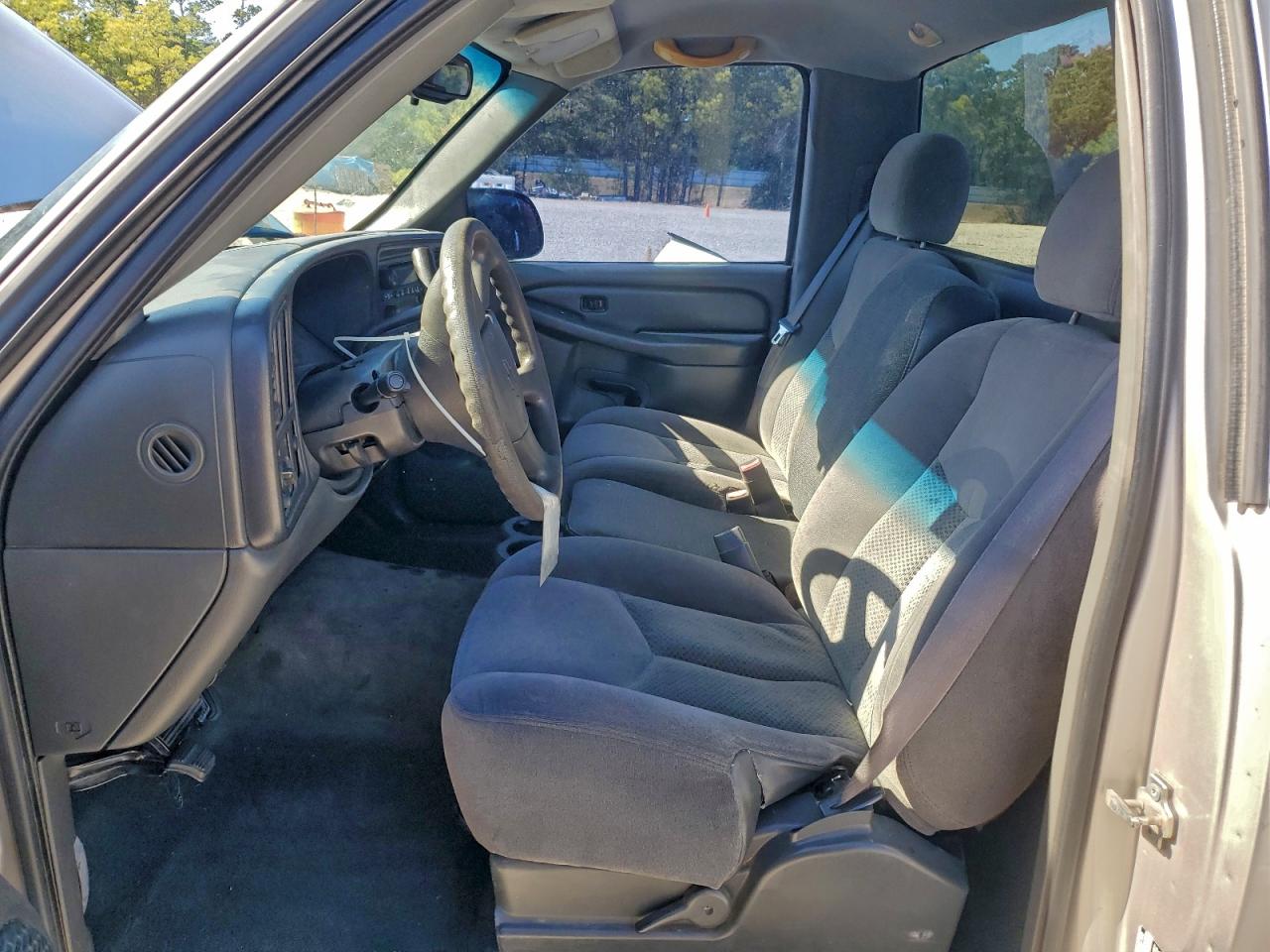 Chevrolet Silverado C1500 Image 5