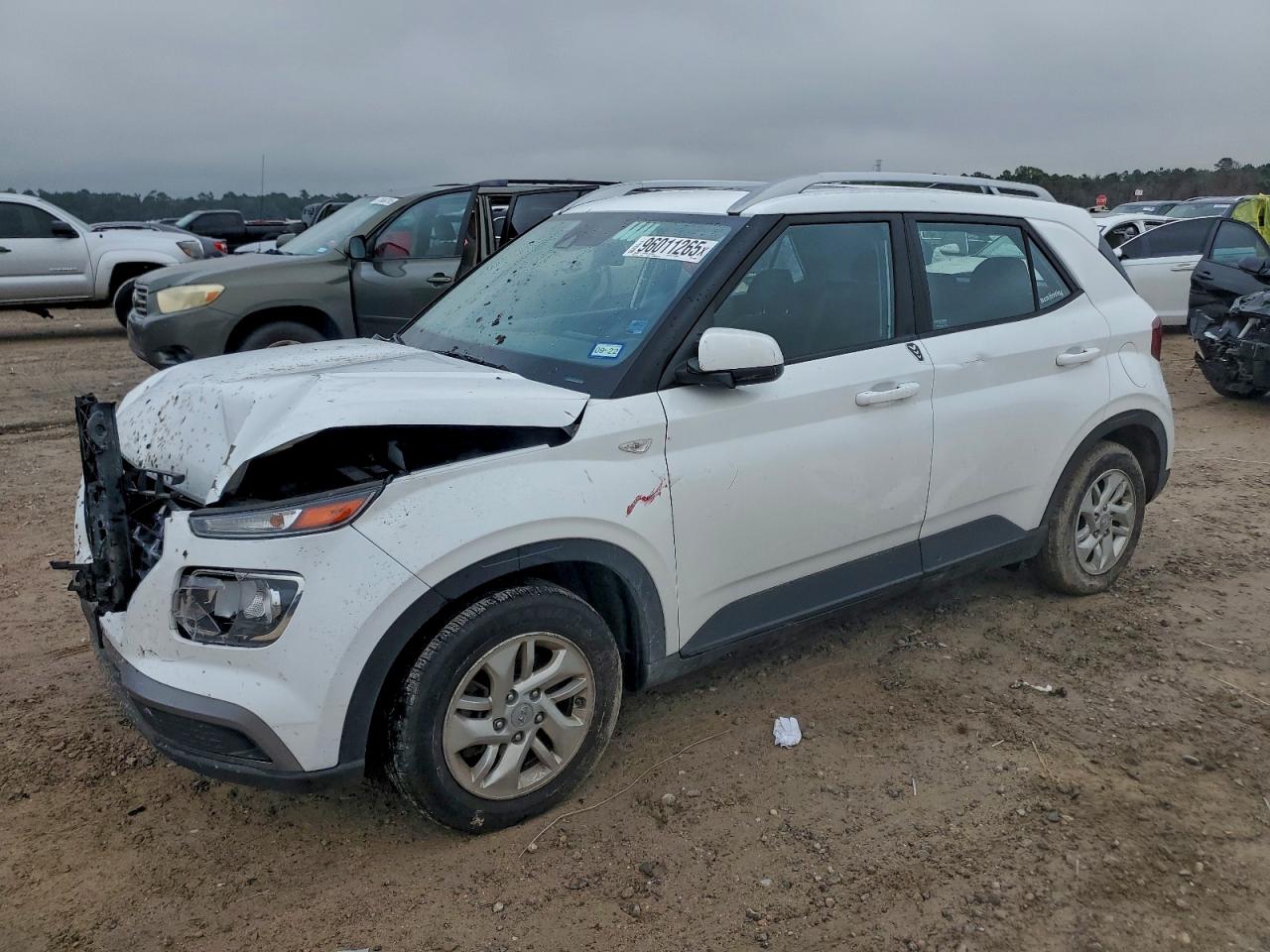 Hyundai VENUE Sel Image 1