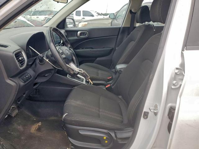 Hyundai VENUE Sel Image 3