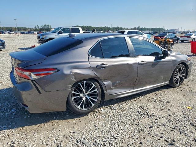 Toyota Camry L Image 7
