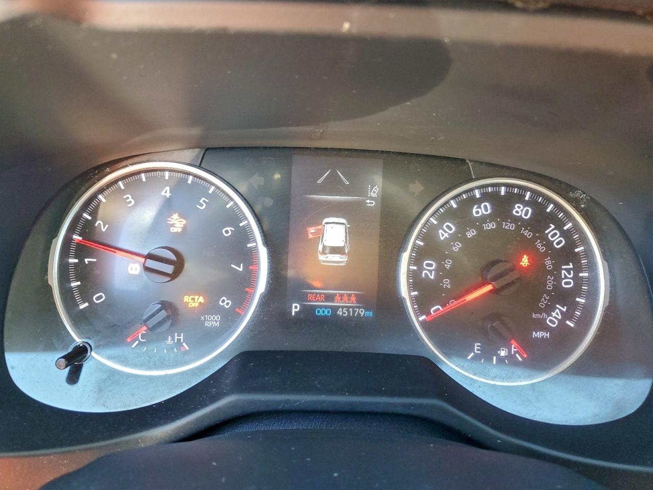 Toyota RAV4 Xle Image 8