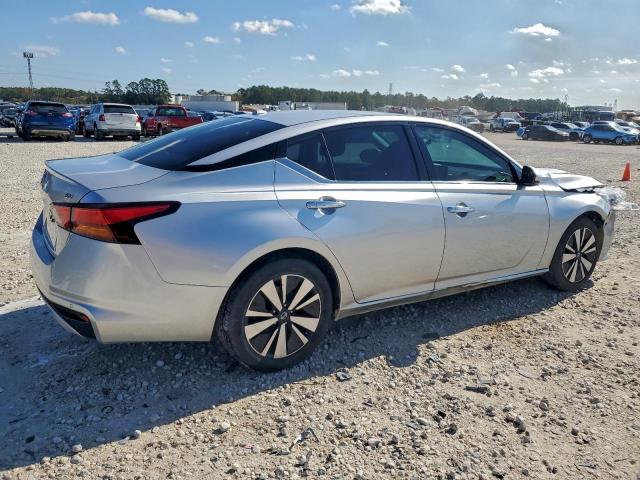 Nissan Altima Sv Image 6